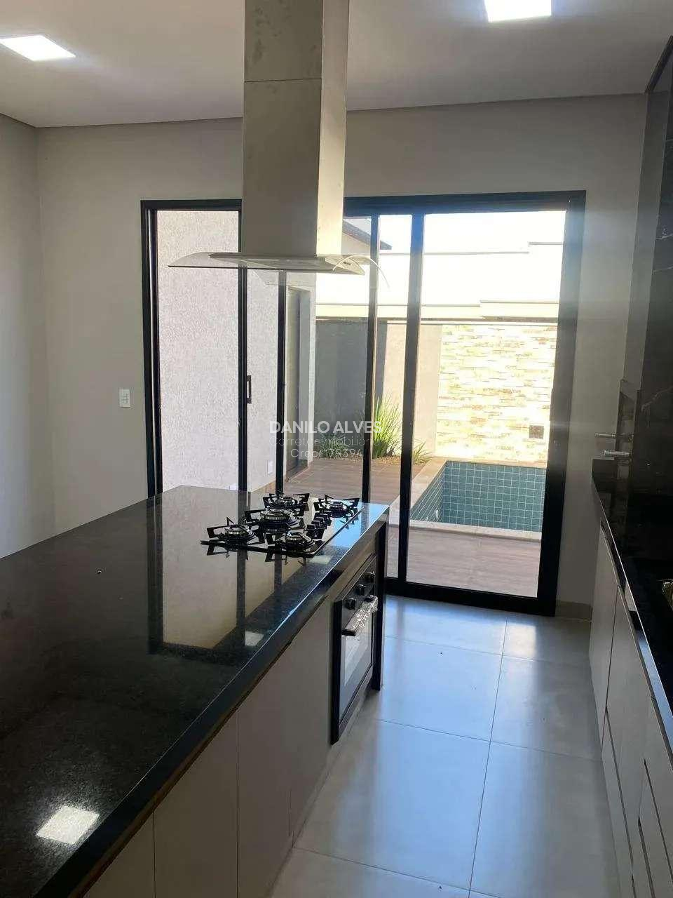  - Casa de condomínio à venda, no Portal da Mata, , com 3 quartos, 165m²